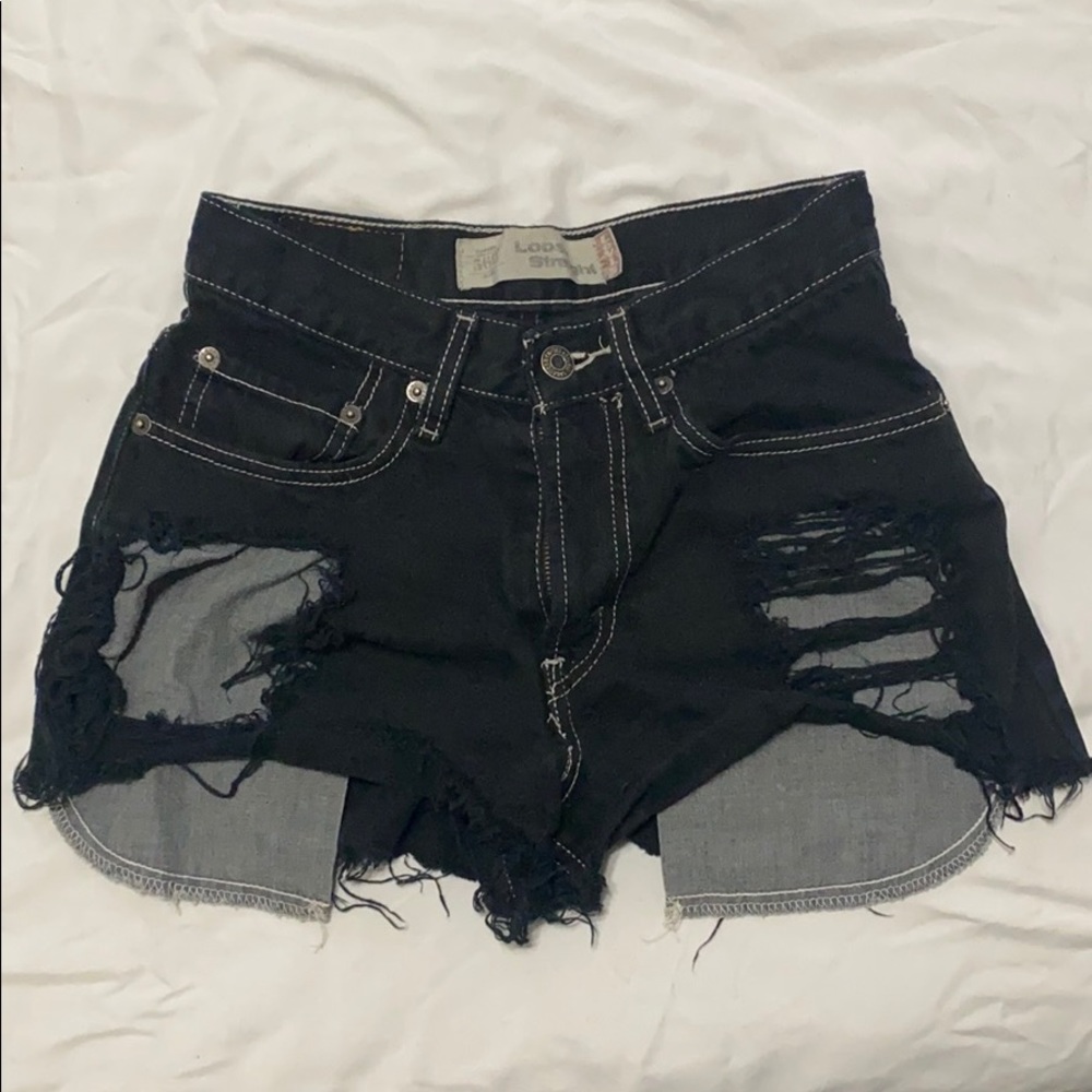 Vintage Levi’s denim shorts